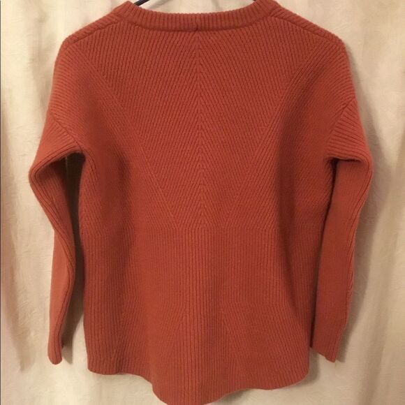 Madewell Moderne Salmon Sweater Style E1582 $110 - Picture 2 of 3
